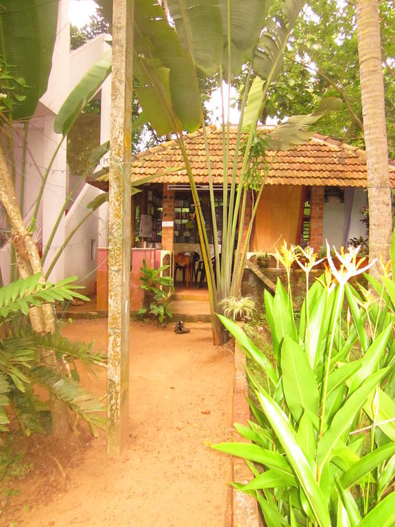 Jickys Nest Hotell Varkala Eksteriør bilde